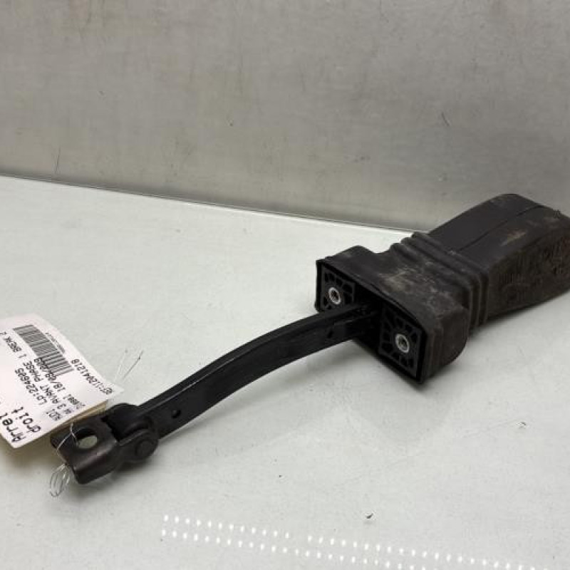 Arret de porte avant droit AUDI A4 3 Photo n°3