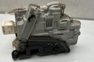 Serrure arriere droit AUDI A4 3