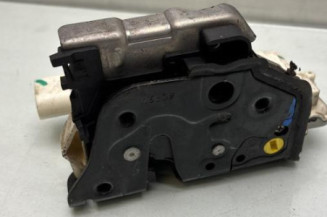 Serrure arriere gauche AUDI A4 3 Photo n°1