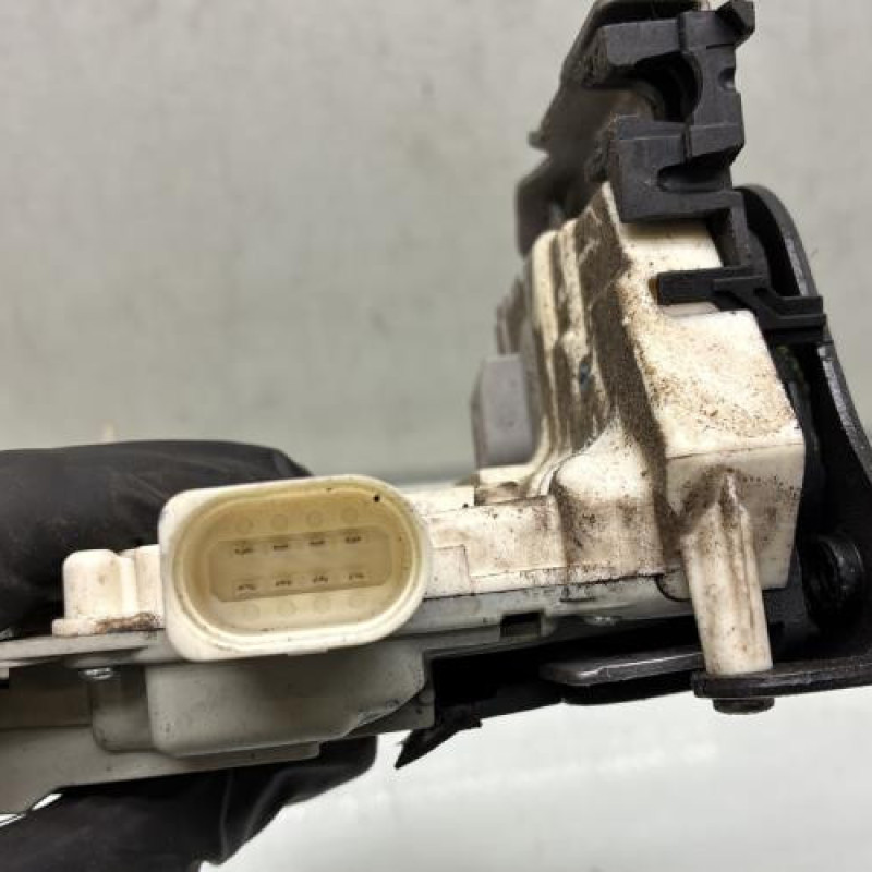 Serrure arriere gauche AUDI A4 3 Photo n°5