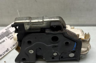 Serrure avant gauche AUDI A4 3 Photo n°1