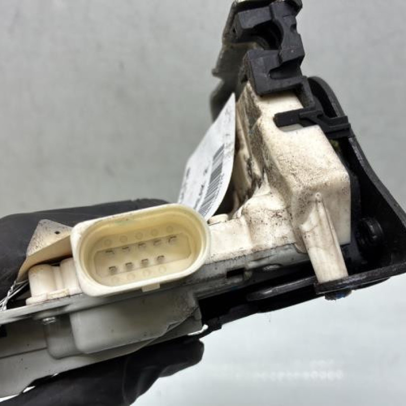 Serrure avant gauche AUDI A4 3 Photo n°4