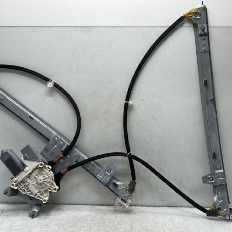 Leve vitre electrique avant gauche CITROEN XSARA PICASSO Photo n°1