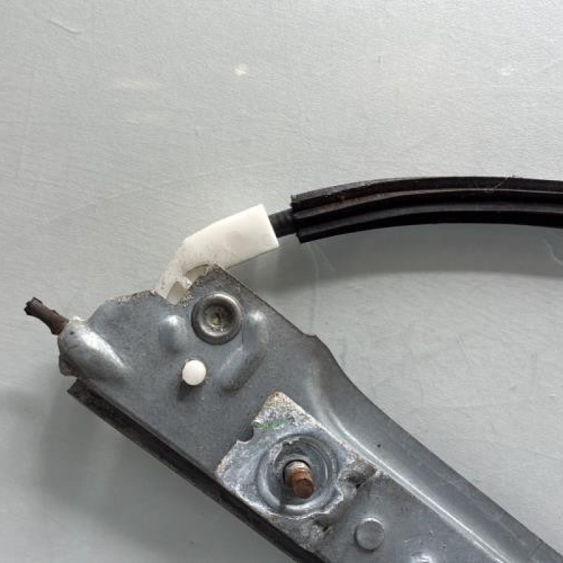 Leve vitre electrique avant gauche CITROEN XSARA PICASSO Photo n°4