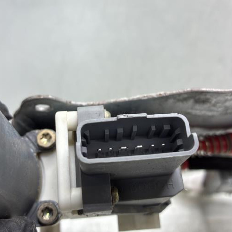 Leve vitre electrique avant gauche CITROEN XSARA PICASSO Photo n°7