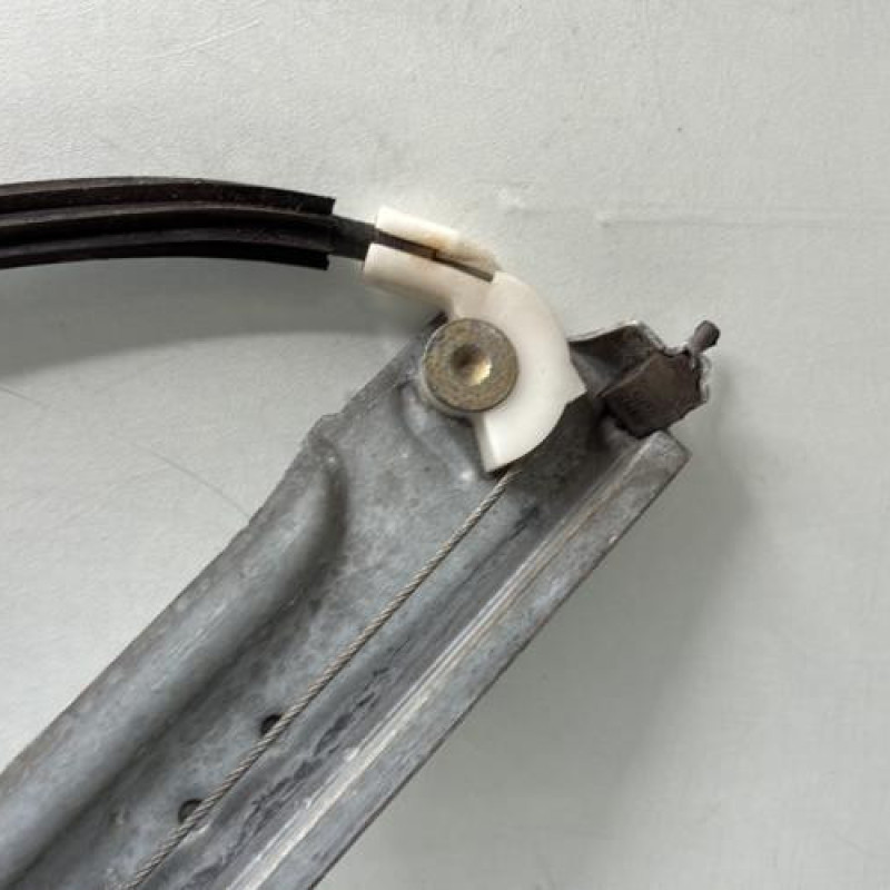 Leve vitre electrique avant gauche CITROEN XSARA PICASSO Photo n°9