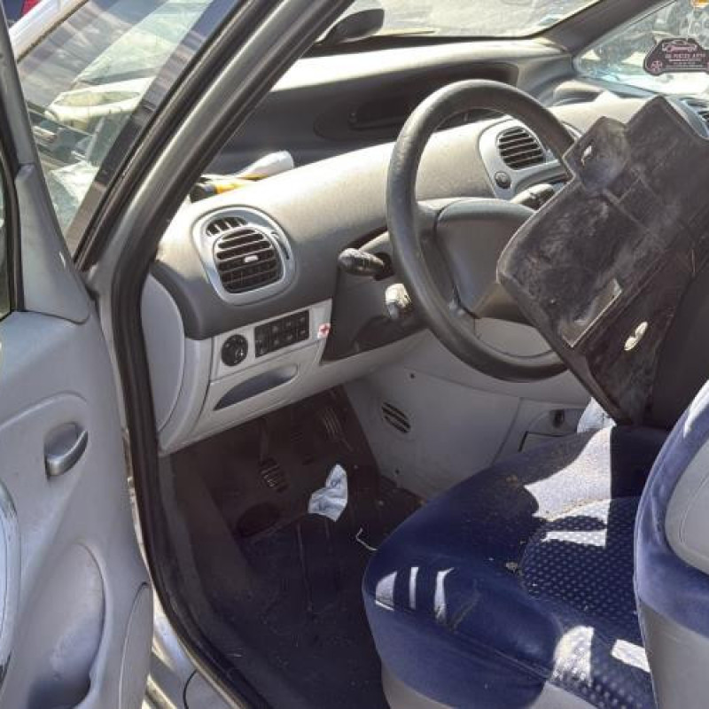 Leve vitre electrique avant gauche CITROEN XSARA PICASSO Photo n°20