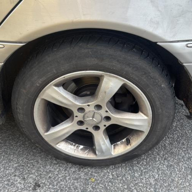 Pretensionneur de ceinture arriere gauche MERCEDES CLASSE C 203 Photo n°19