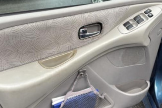 Porte avant droit NISSAN ALMERA TINO