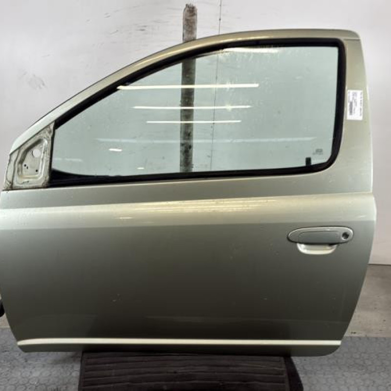 Porte avant gauche TOYOTA YARIS 1 Photo n°1