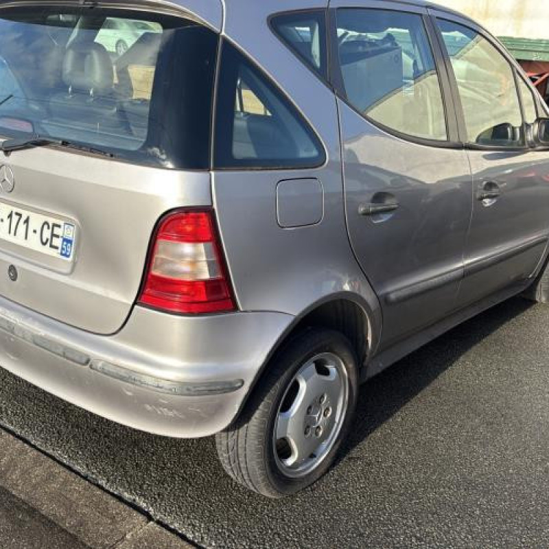 Capot MERCEDES CLASSE A 168 Photo n°11