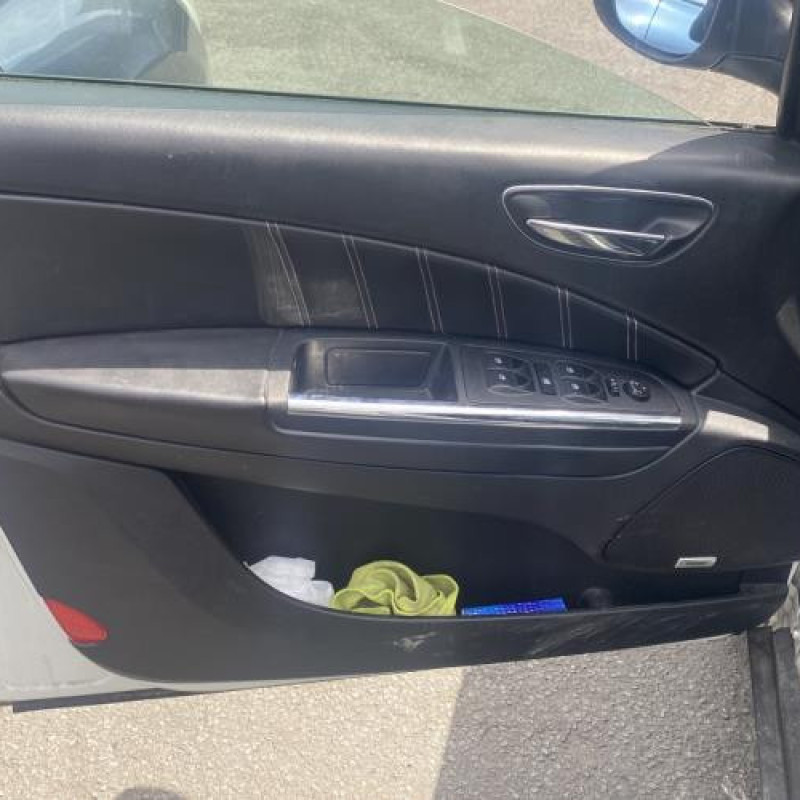 Porte arriere droit LANCIA DELTA 3 Photo n°15