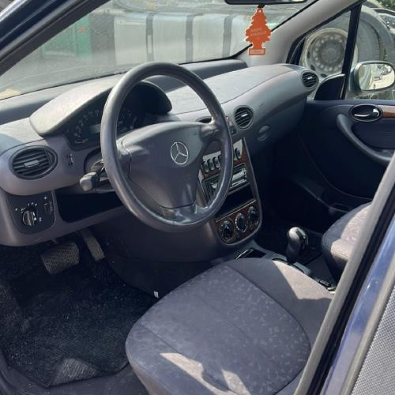 Capot MERCEDES CLASSE A 168 Photo n°11