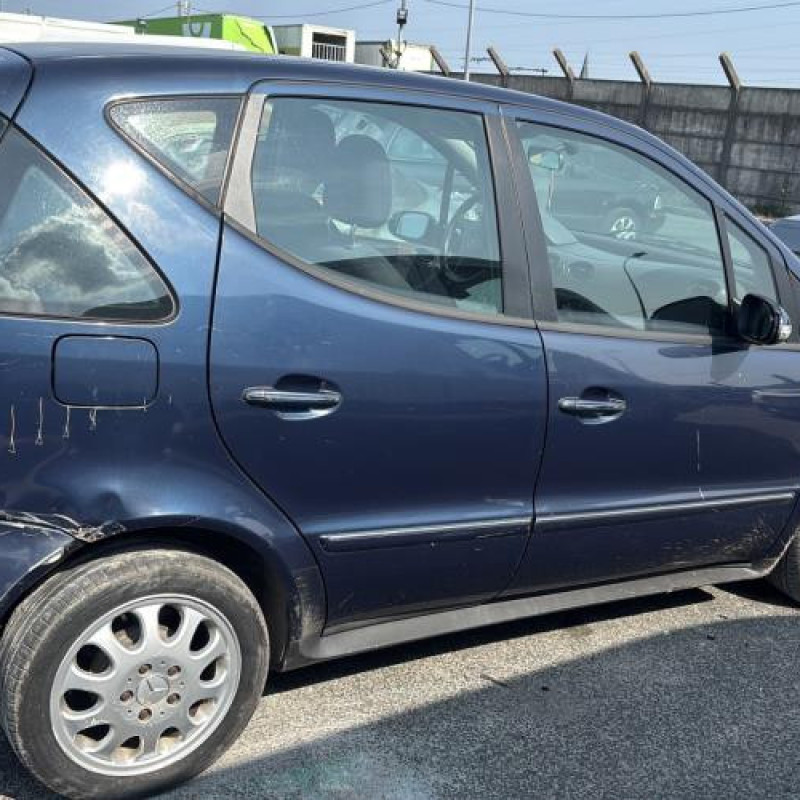 Capot MERCEDES CLASSE A 168 Photo n°16