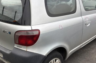 Capot TOYOTA YARIS 1