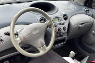 Capot TOYOTA YARIS 1