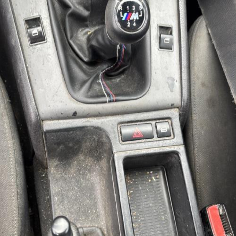 Porte avant droit BMW SERIE 3 E46 Photo n°18