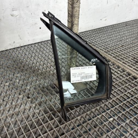 Custode avant droit (porte) TOYOTA YARIS 3