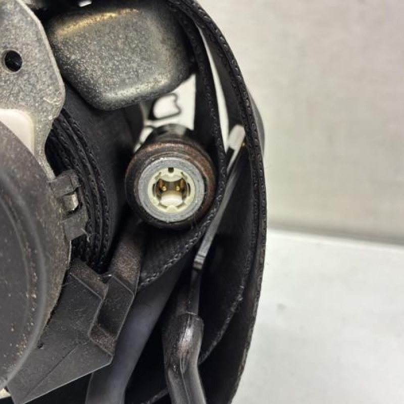 Pretensionneur de ceinture avant droit PEUGEOT 206+ Photo n°3