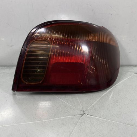 Feu arriere principal droit (feux) TOYOTA YARIS 1 Photo n°1