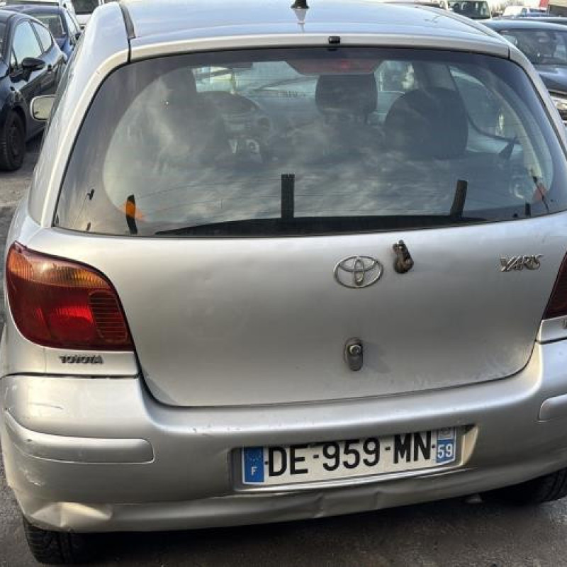 Feu arriere principal droit (feux) TOYOTA YARIS 1 Photo n°8