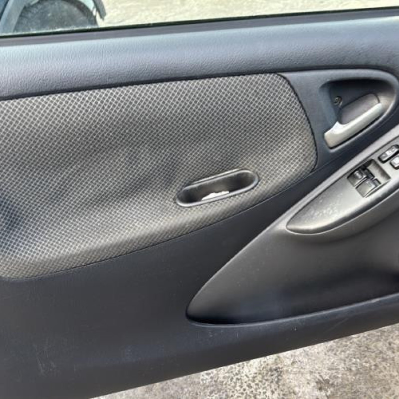 Feu arriere principal droit (feux) TOYOTA YARIS 1 Photo n°12