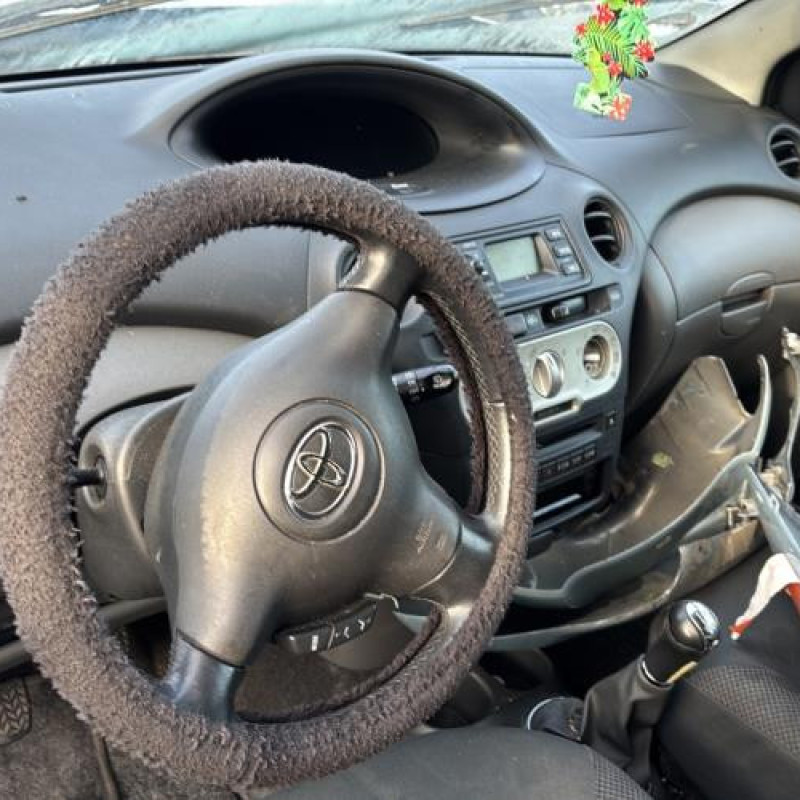 Feu arriere principal droit (feux) TOYOTA YARIS 1 Photo n°17