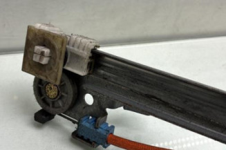 Leve vitre electrique avant gauche PEUGEOT 106