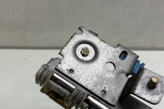 Leve vitre electrique avant gauche PEUGEOT 106