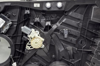 Leve vitre electrique avant droit FORD FIESTA 7 Photo n°1