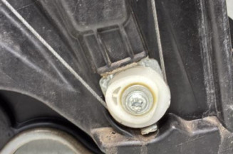 Leve vitre electrique avant droit FORD FIESTA 7