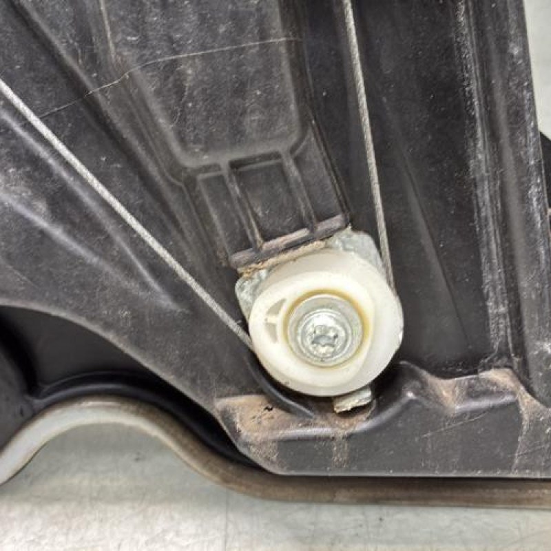 Leve vitre electrique avant droit FORD FIESTA 7 Photo n°7