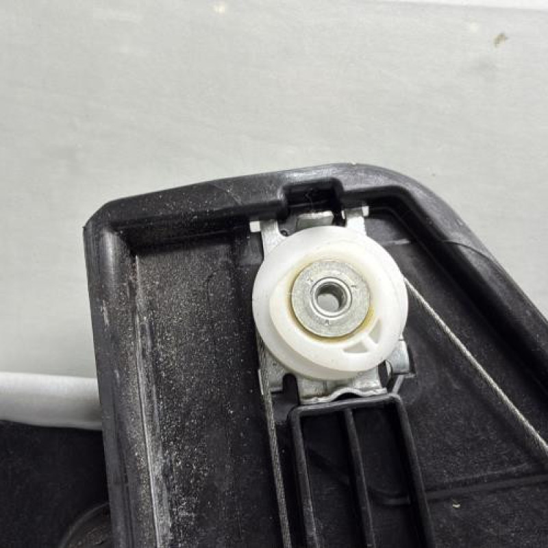 Leve vitre electrique avant droit FORD FIESTA 7 Photo n°10