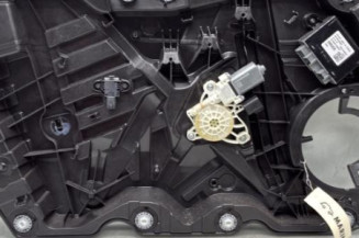 Leve vitre electrique avant gauche FORD FIESTA 7 Photo n°1