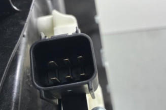 Leve vitre electrique avant gauche FORD FIESTA 7