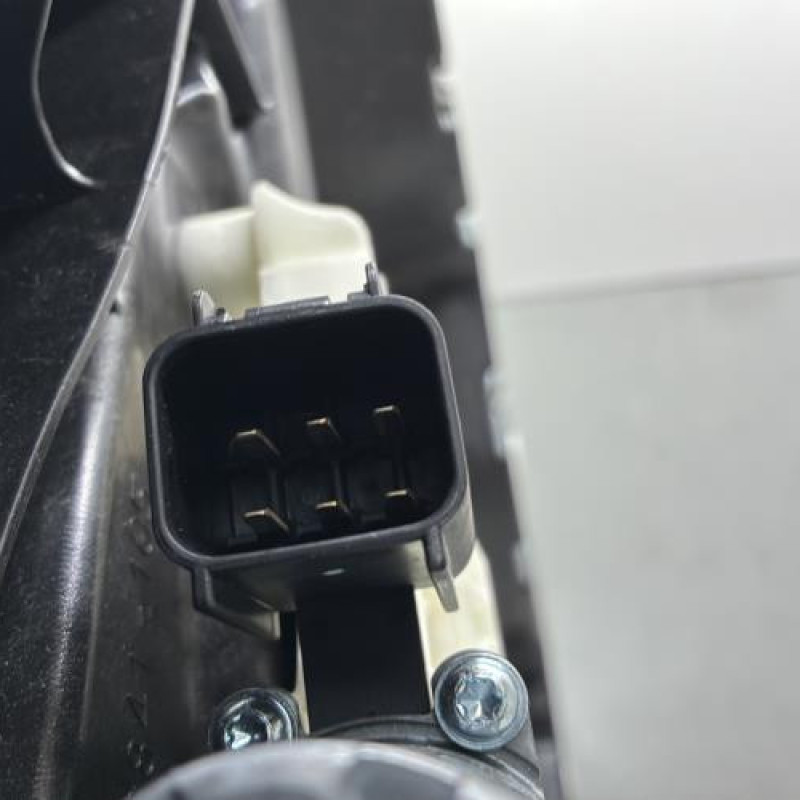 Leve vitre electrique avant gauche FORD FIESTA 7 Photo n°5