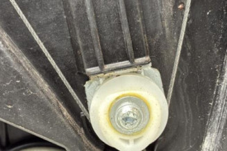 Leve vitre electrique avant gauche FORD FIESTA 7