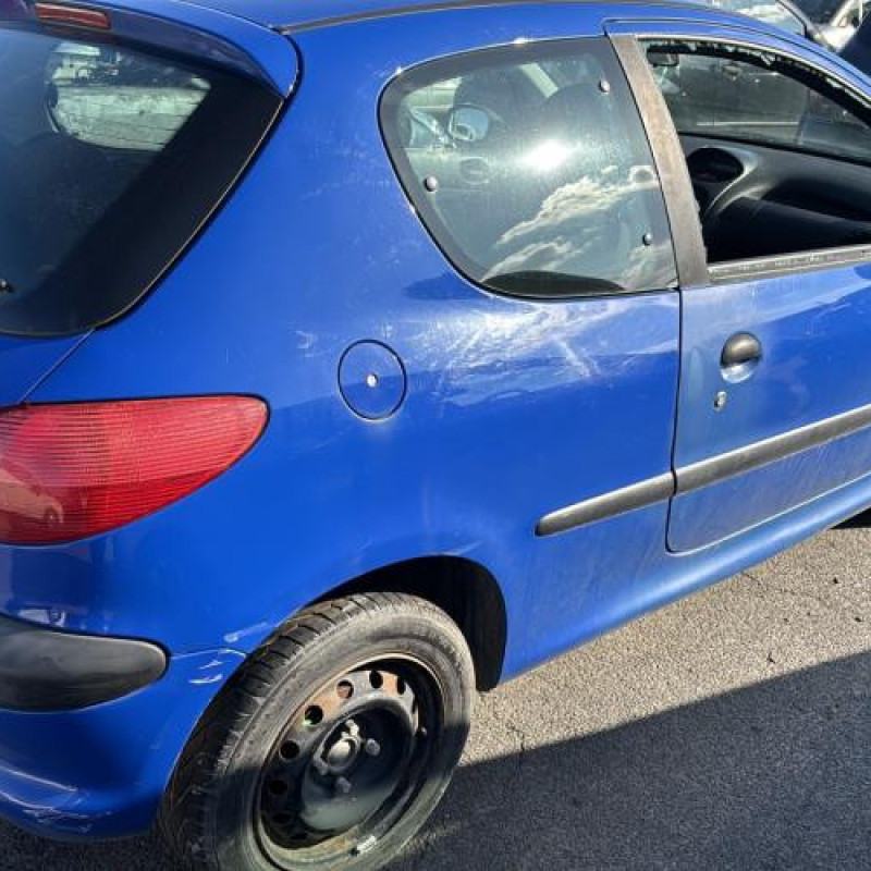 Reservoir essence PEUGEOT 206 Photo n°6