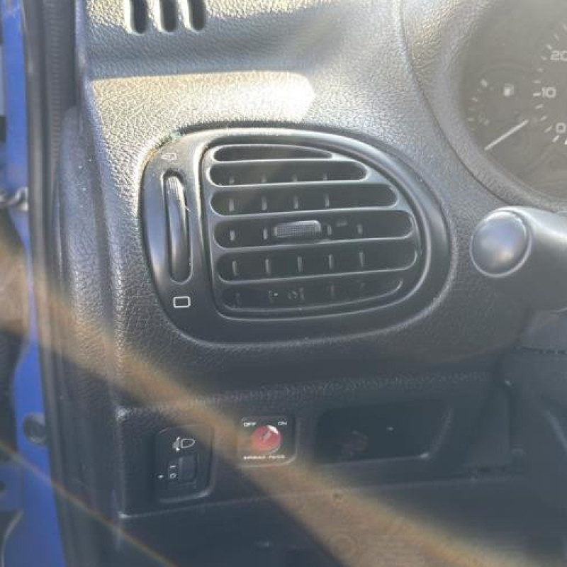 Reservoir essence PEUGEOT 206 Photo n°16