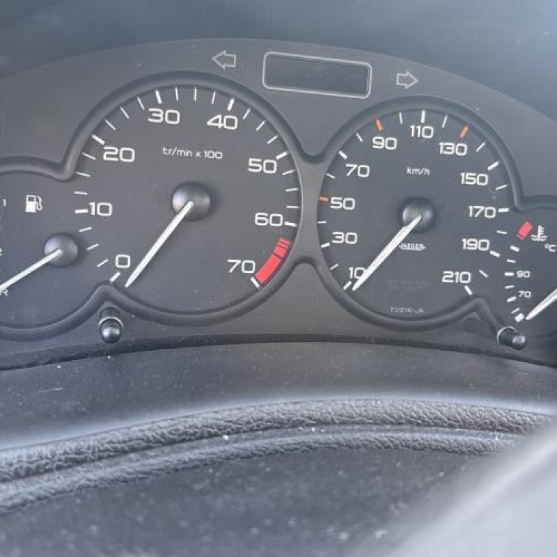 Reservoir essence PEUGEOT 206 Photo n°17