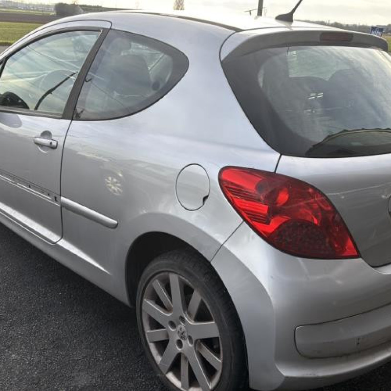 Reservoir essence PEUGEOT 207 Photo n°7