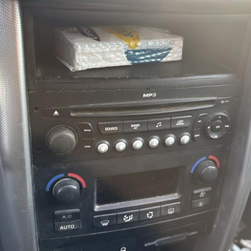 Reservoir essence PEUGEOT 207 Photo n°18