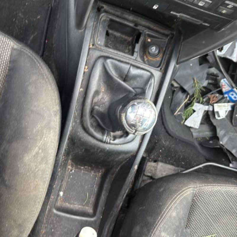 Reservoir essence PEUGEOT 207 Photo n°19