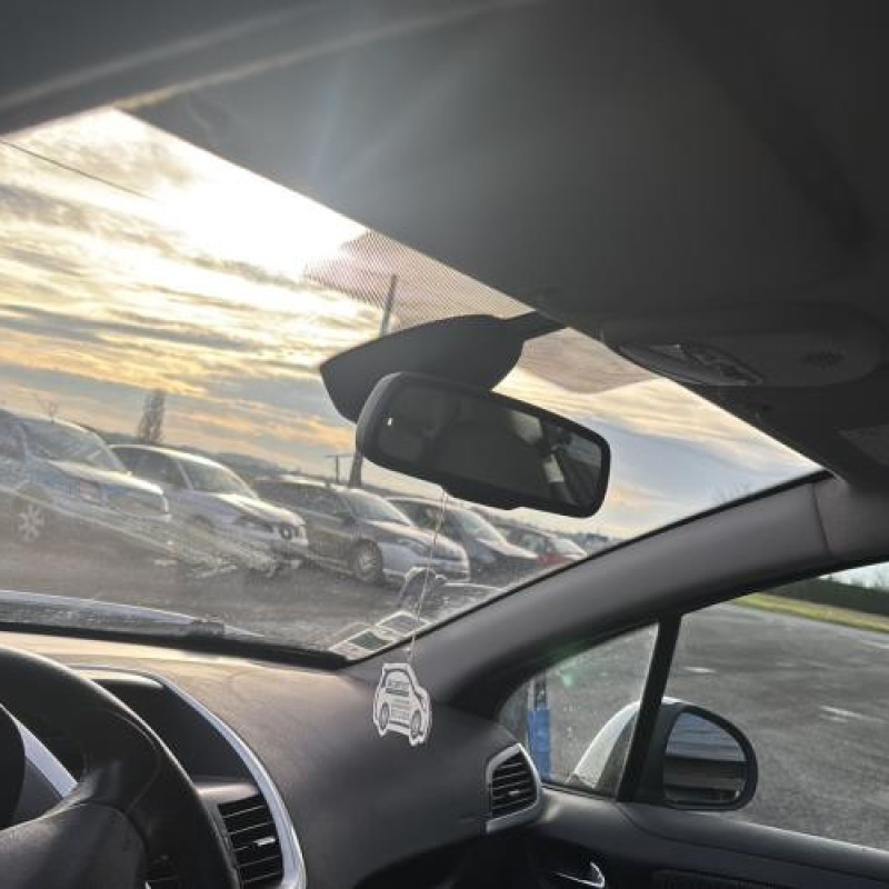 Reservoir essence PEUGEOT 207 Photo n°13