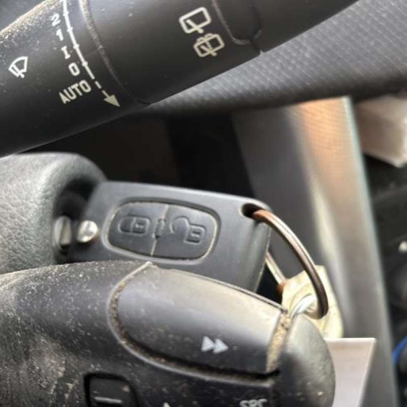 Reservoir essence PEUGEOT 207 Photo n°20