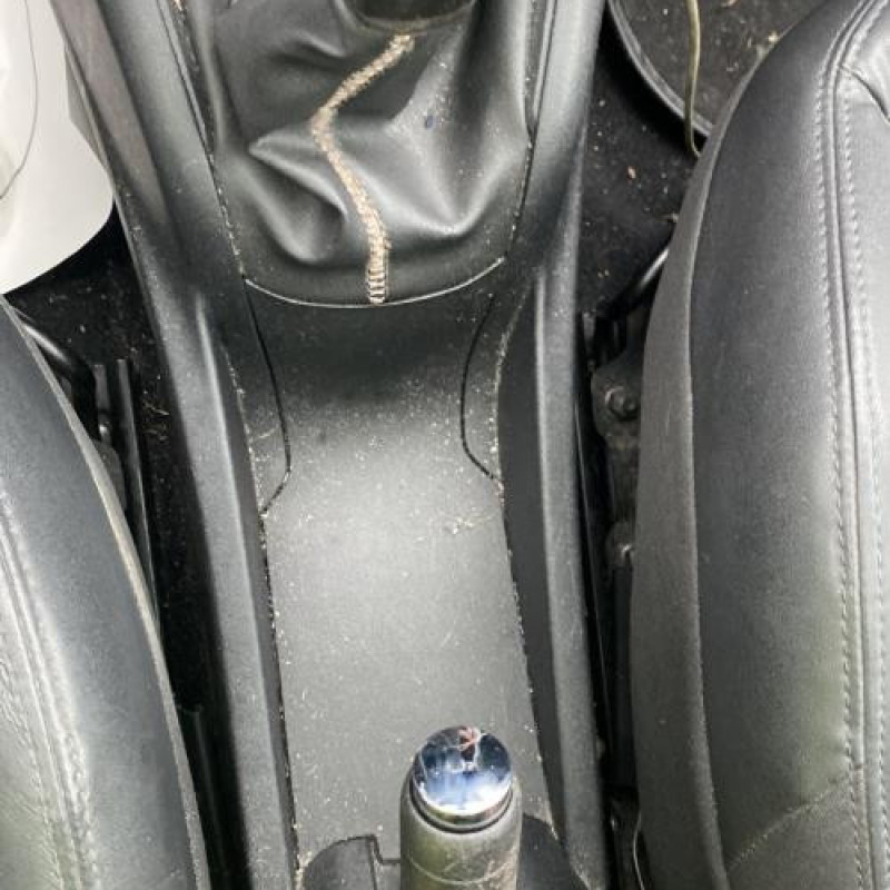 Reservoir essence PEUGEOT 208 1 Photo n°19