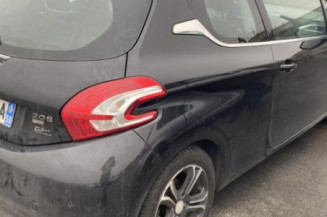 Reservoir essence PEUGEOT 208 1