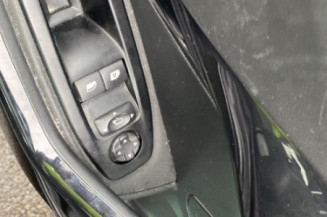 Reservoir essence PEUGEOT 208 1