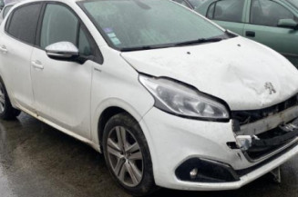 Reservoir essence PEUGEOT 208 1