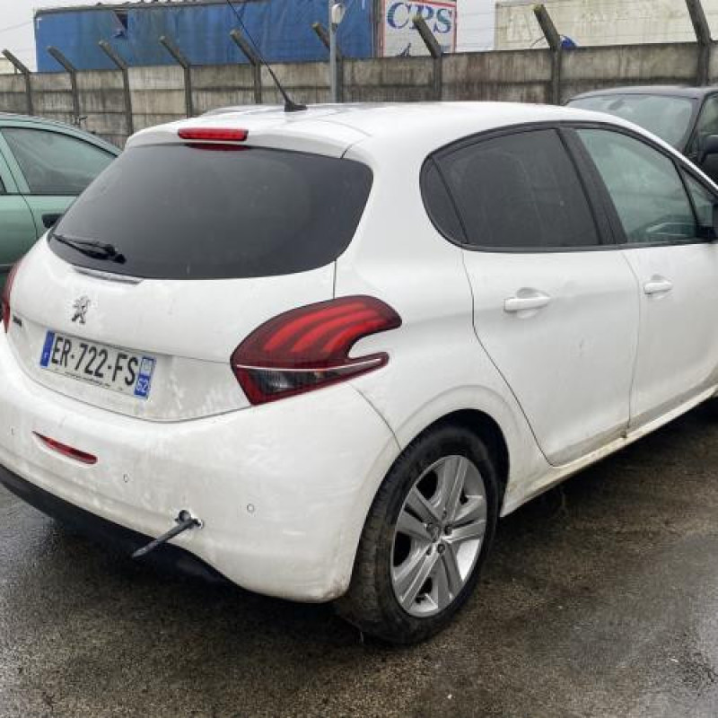 Reservoir essence PEUGEOT 208 1 Photo n°3